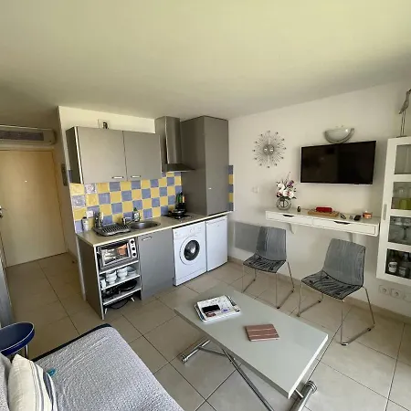 Apartamento Moderne, Centre Port Avec Piscine, Parking, Climatisation - Cap D'agde - Fr-1-723-37 *